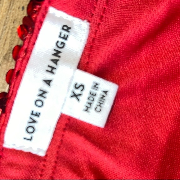 🔥TEMP PRICE DROP🔥Love on a Hanger red sequin garland strapless crop & mini skirt - Picture 4 of 6
